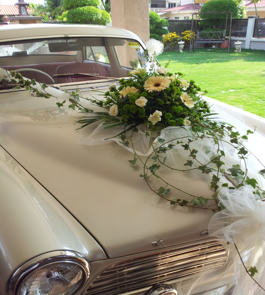 GARDEN OF EDEN CAR DECO